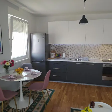 Apartman Stupine Metropola Apartman *